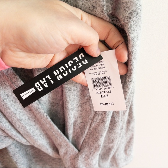 NWT Lord & Taylor Design Lab Grey Long Sleeved Cold Shoulder Draped Shirt Medium - Picture 4 of 7